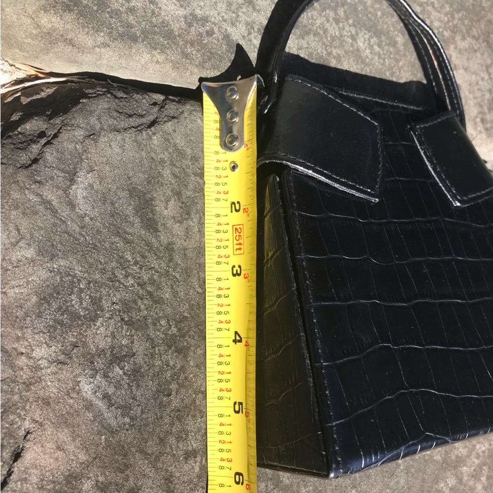 Mini Black Bag - Picture 4 of 10